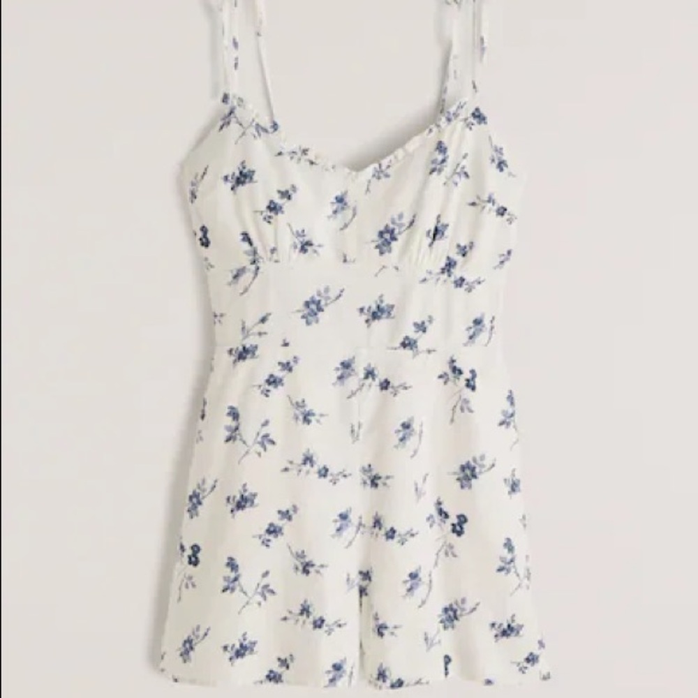 A&F tie strap linen romper blue floral